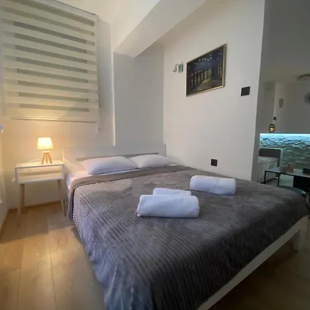 Apartment Aleksandra *