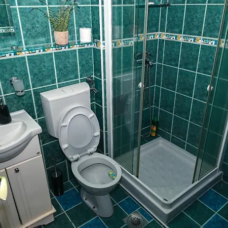 Aleksandra Apartment